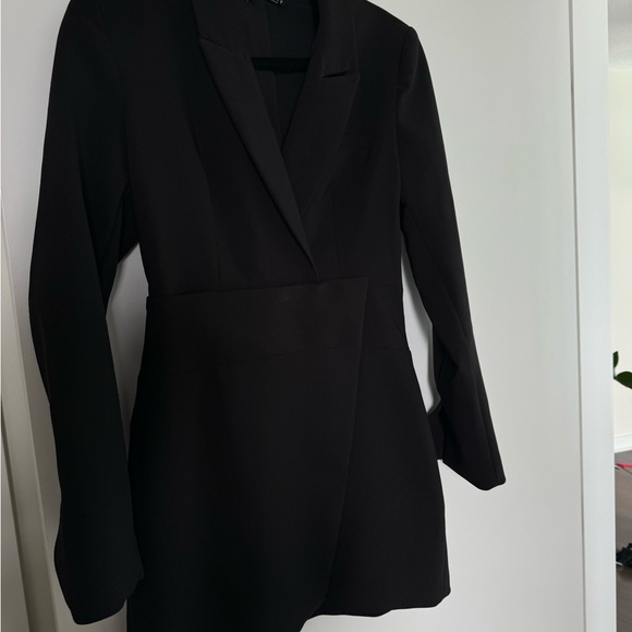 Dress - Picture 5 of 5